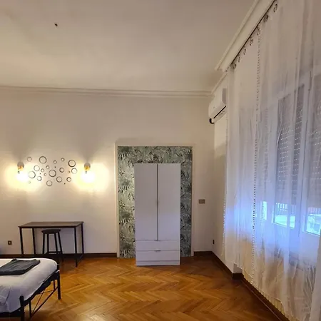 Dock Bay Hostel Trieste